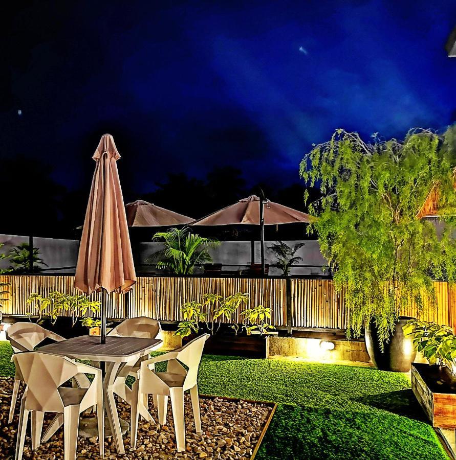 Bed and Breakfast The Weekend Langkawi Pantai Cenang  Exterior foto